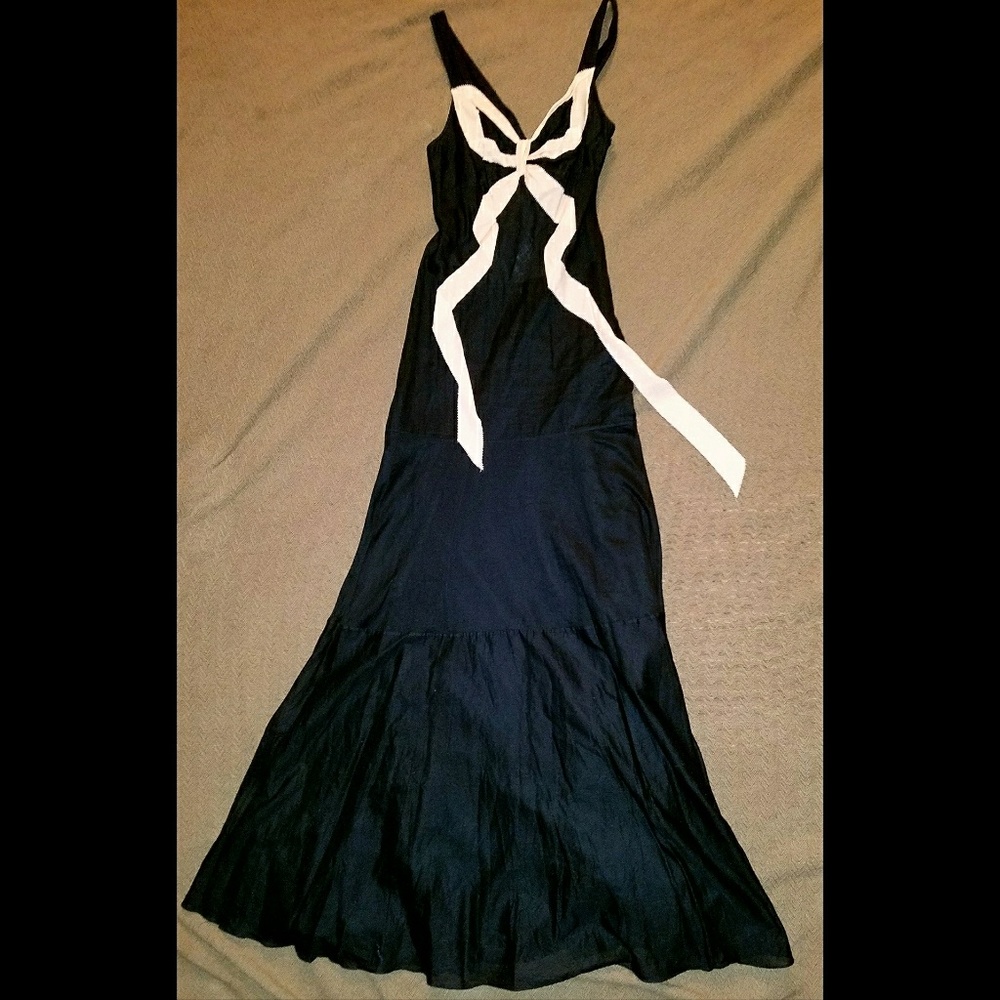 L.A.M.B Strap Bow size 0 CINDERELLA Gown